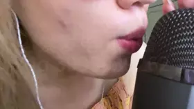 pipi酱睡不醒_舔麦_甜麦