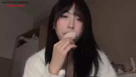 小0觉觉猪_舔耳