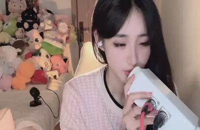 啵啵梨_付费舔耳