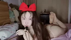 YiDan的窝窝_丁字裤内衣套装_躺床给你口腔音_10月限定 YiDan的窝窝_丁字裤内衣套装_躺床给你口腔音_10月限定