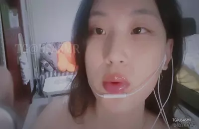 钰钰璟的助眠｜涂唇油~1