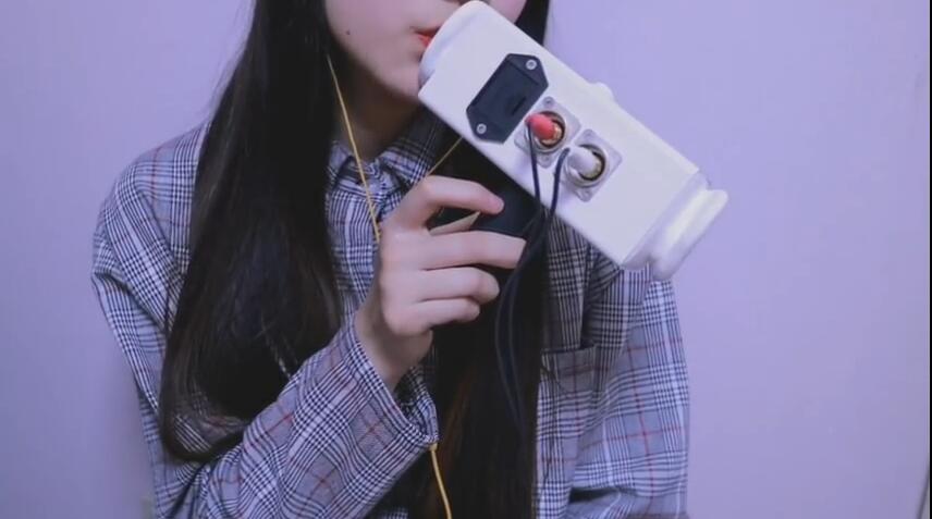 [LucyASMR精选]唯美韩国小姐姐 口腔音舔耳朵