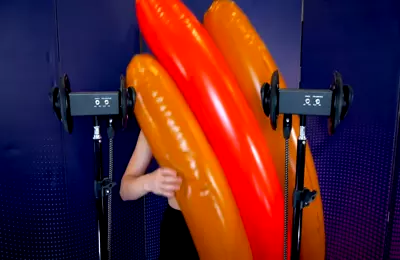 Amouranth_红色皮衣