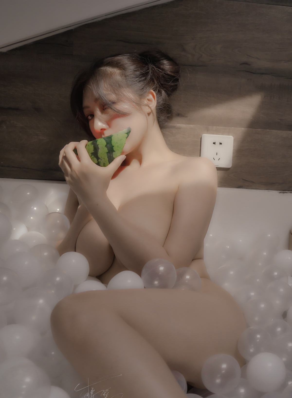 樱晚gigi – 粉丝群收费全套184套（大量稀有/未流出）[51.5G-2024.12]