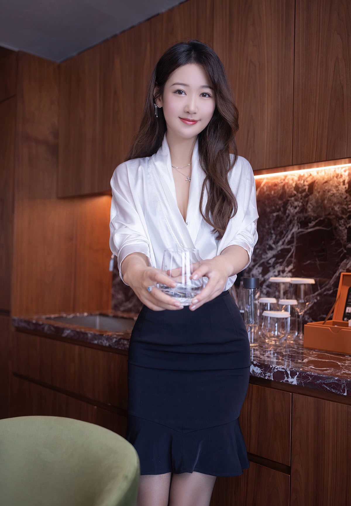 唐安琪 – 全套秀人网合集[250期-2025.8]